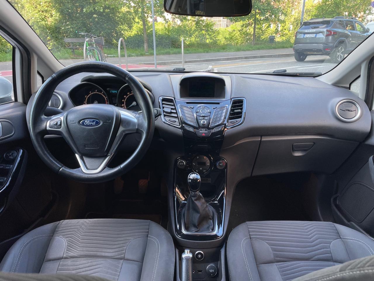 Ford Fiesta 1.4 5p. Bz.- GPL Titanium/1PROP/GARANZIA