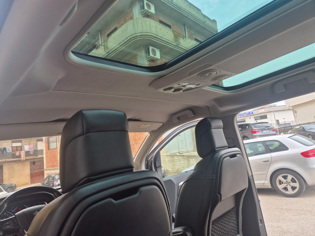 PEUGEOT TRAVELLER 2.0 150 CV FULL OPT KM 130000 CERTIF 8 POSTI