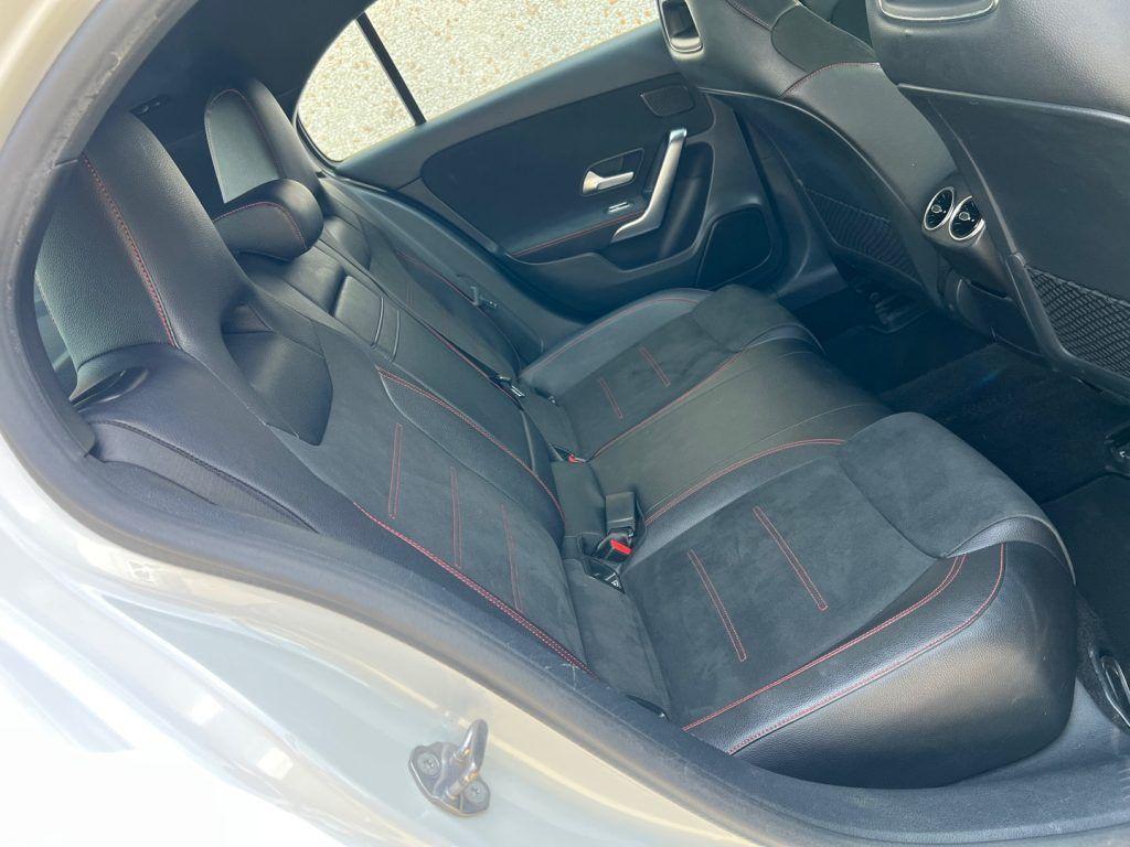 Mercedes-Benz A 180 d Automatic Premium AMG Line
