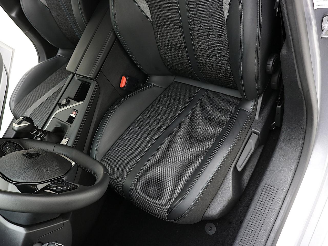 Peugeot 308 1.5 BlueHDi 130CV Allure
