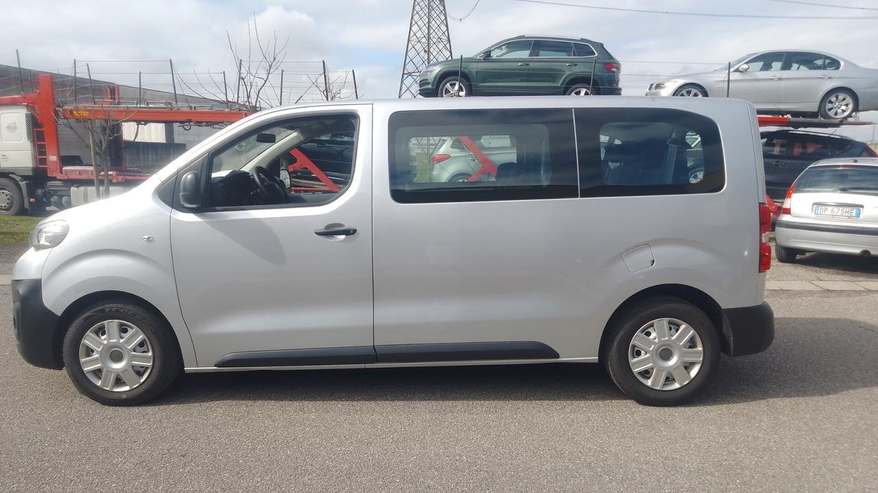 Peugeot Expert traveller hdi 9 posti 2017 euro 6