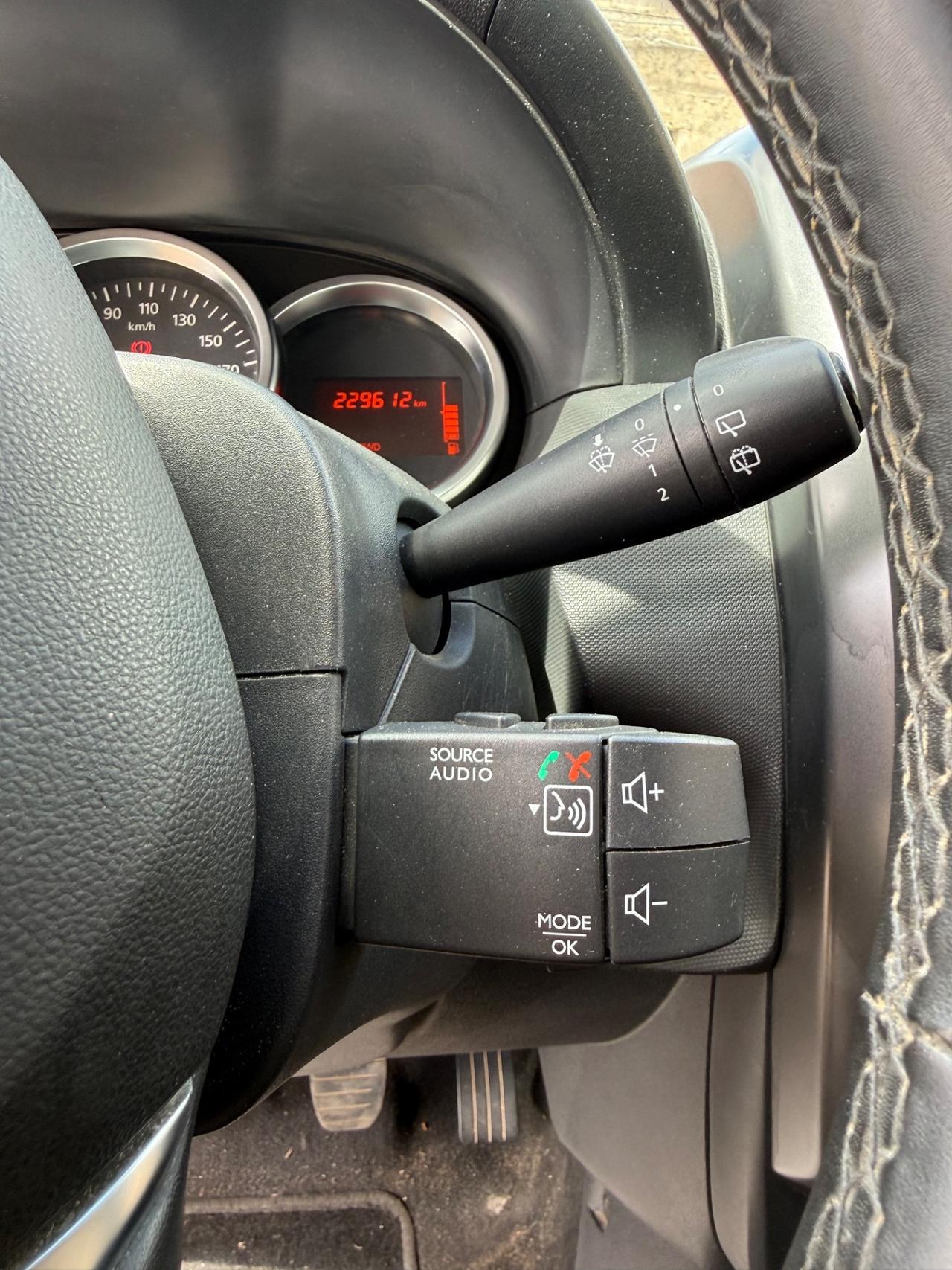 Dacia Duster 1.5 dCi 110 CV S&S 4x4 Serie Speciale Brave