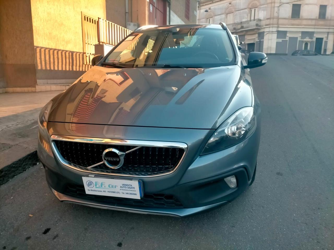 Volvo V40 Cross Country D2 Style Plus