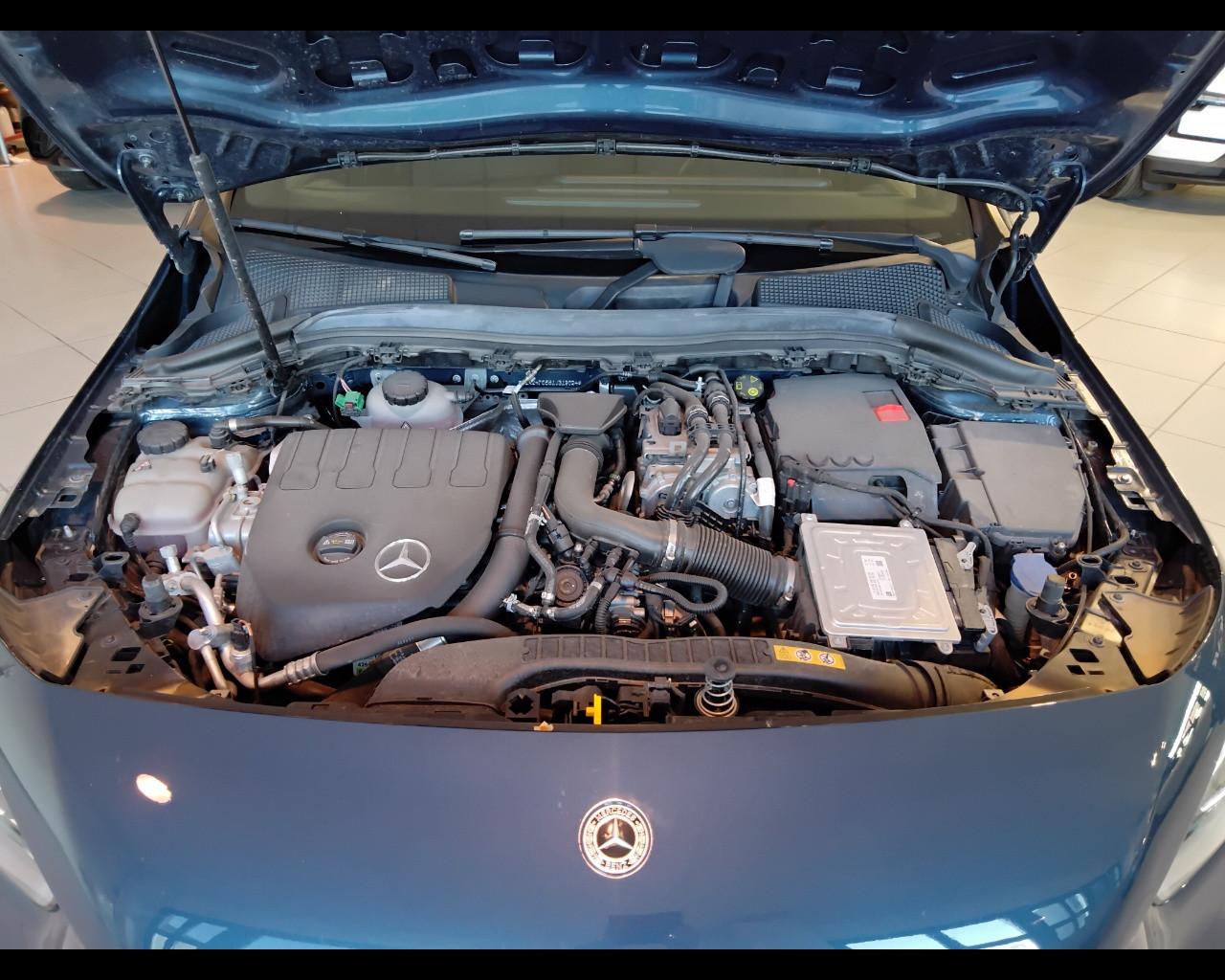 Mercedes-Benz Classe B - W247 2018 - B 250 e phev (eq-power) Premium auto