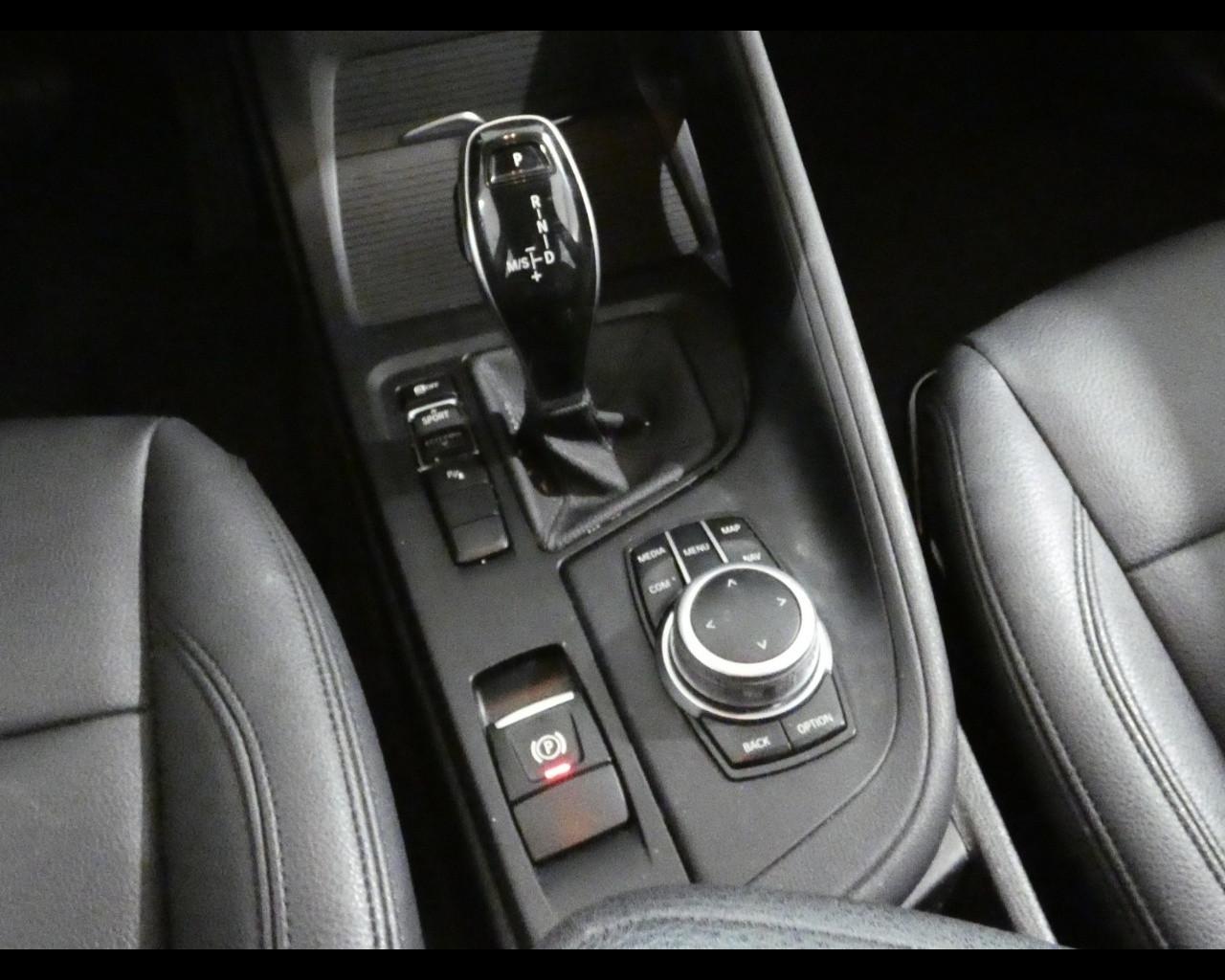 BMW X1 (F48) - X1 sDrive16d Business Advantage