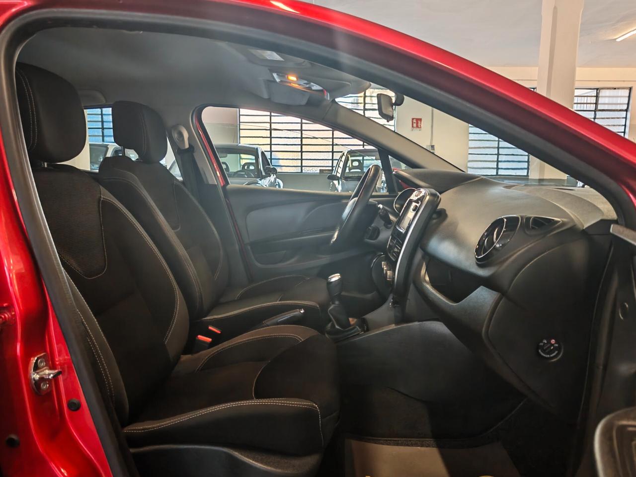 Renault Clio 1.2 75CV 5 porte Life