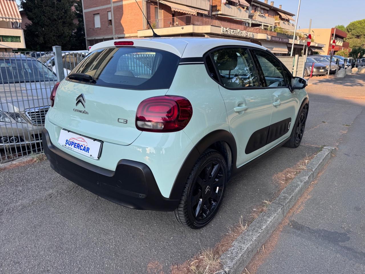 Citroen C3 PureTech 82 Shine garanzia 12 mesi
