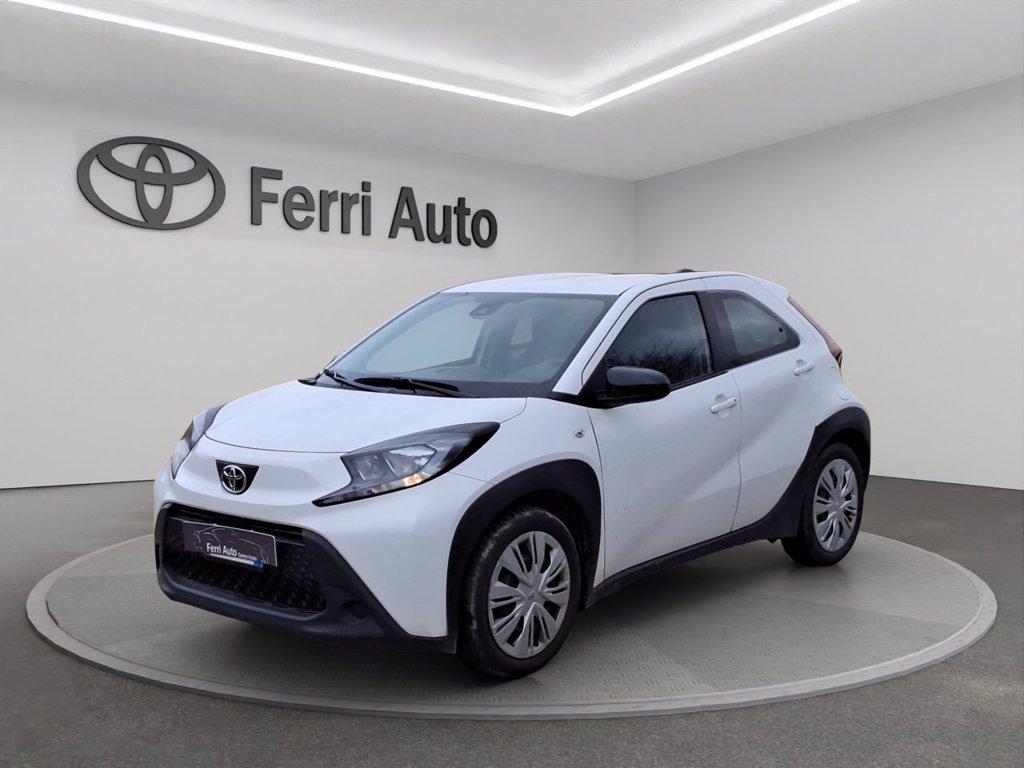 TOYOTA Aygo x 1.0 active 72cv s-cvt del 2023