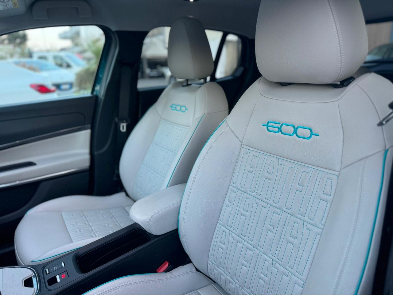 Fiat 600 600e La Prima