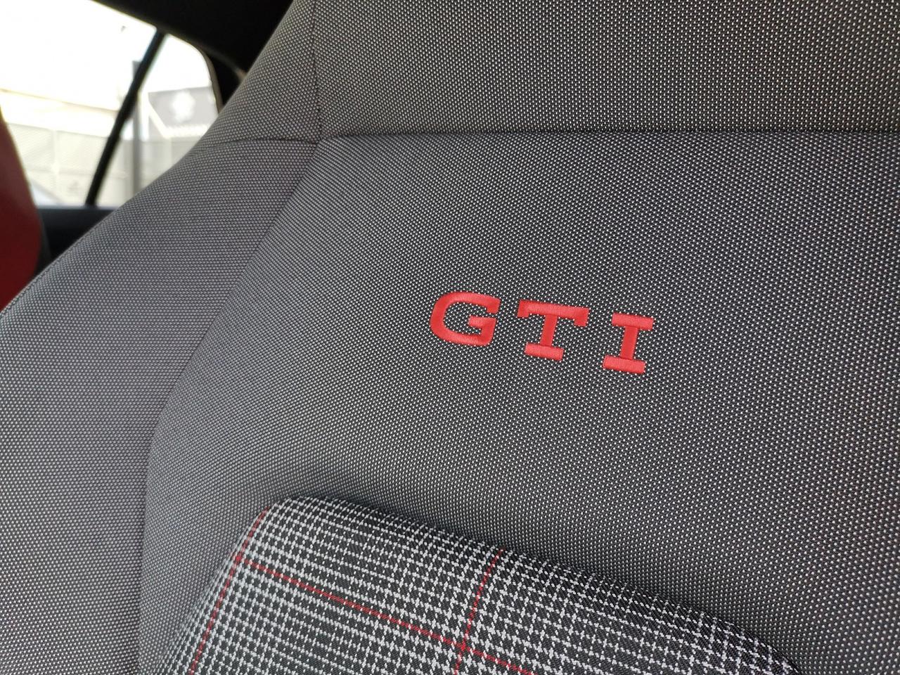 VOLKSWAGEN Golf VIII 2024 - Golf 2.0 tsi GTI 265cv dsg