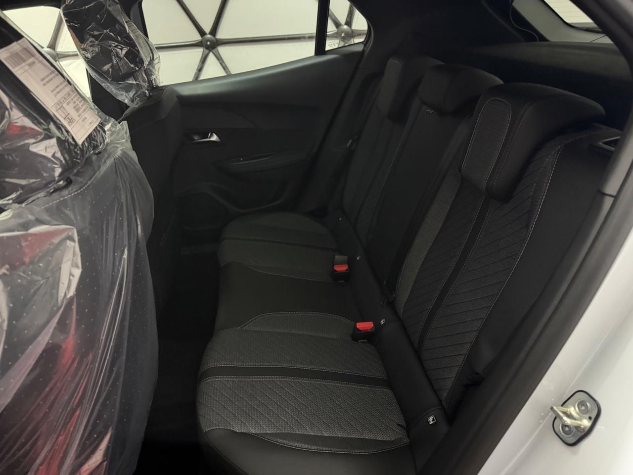 Peugeot 2008 Hybrid 110 e-DCS6 Allure