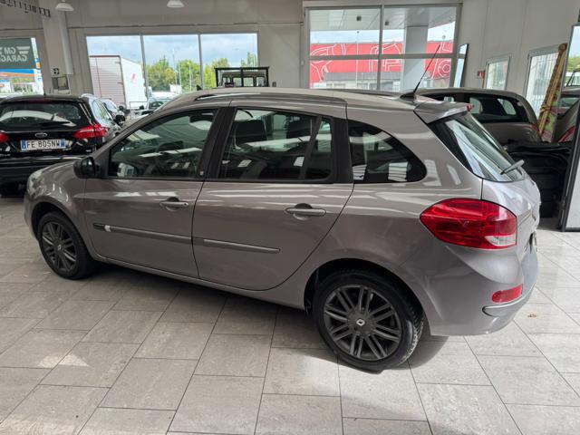 RENAULT Clio 1.2 16V SporTour Dynamique