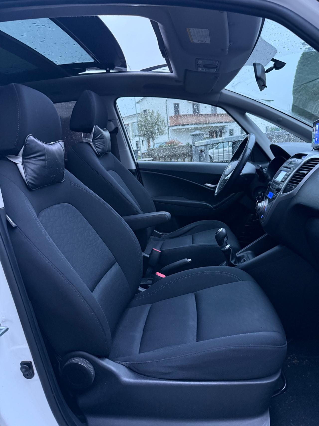 Hyundai iX20 1.6 CRDI FULL TETTO APRIBILE NEOPATENTATI