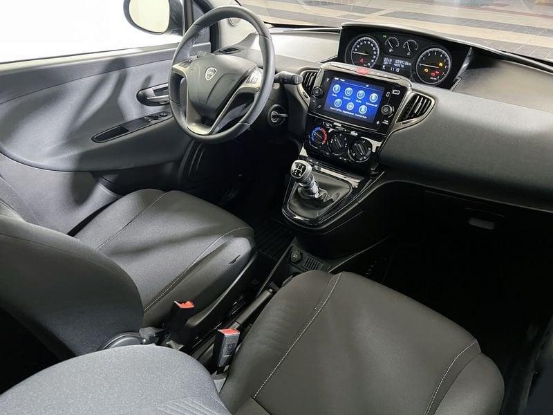 Lancia Ypsilon Ypsilon 1.2 Silver Gpl 69cv