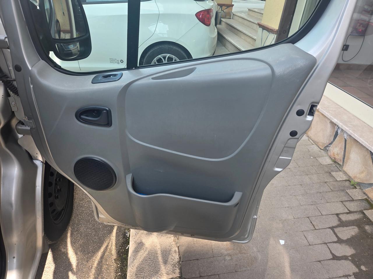 OPEL VIVARO 9 POSTI 2.0 115 CV KM CERTIFICATI