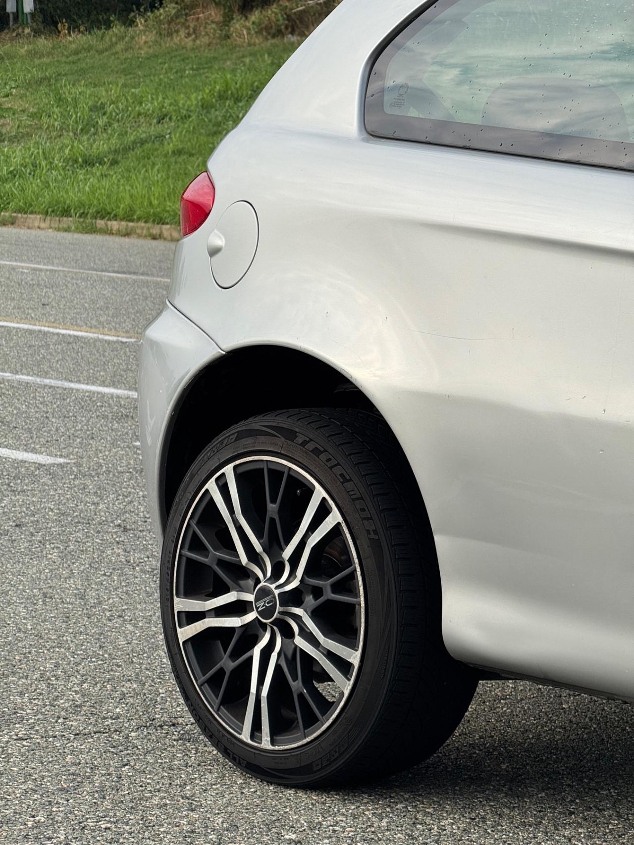 Alfa Romeo 147 1.9 JTD (120) 3 porte Distinctive Ex 120 oltre 200 CV