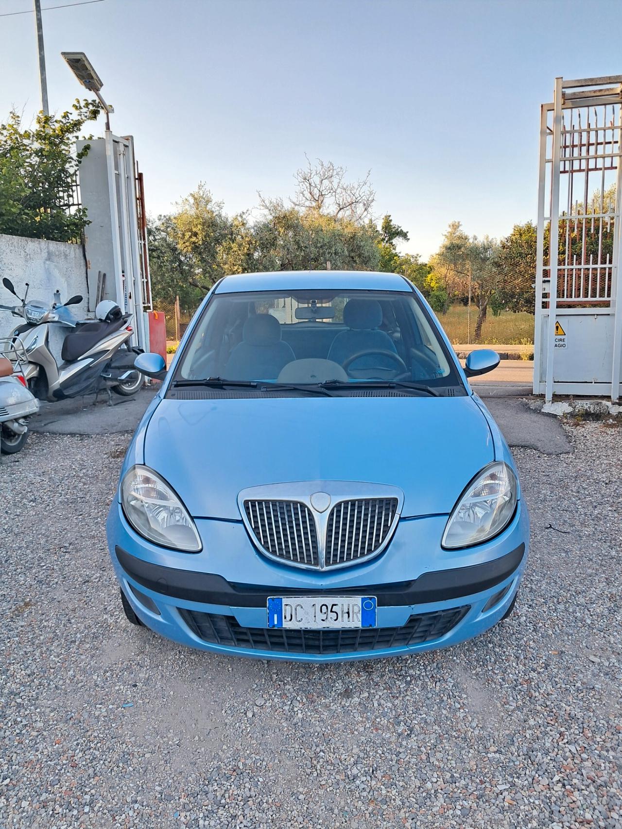 Lancia Ypsilon 1.2 Argento