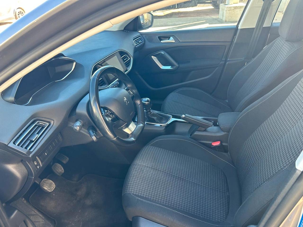 Peugeot 308 BlueHDi 130cv SW Business