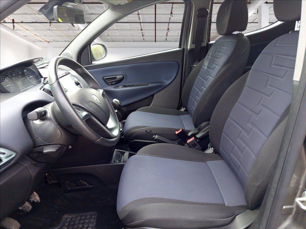 LANCIA Ypsilon 1.0 firefly hybrid Gold Plus s&s 70cv 5p.ti del 2024