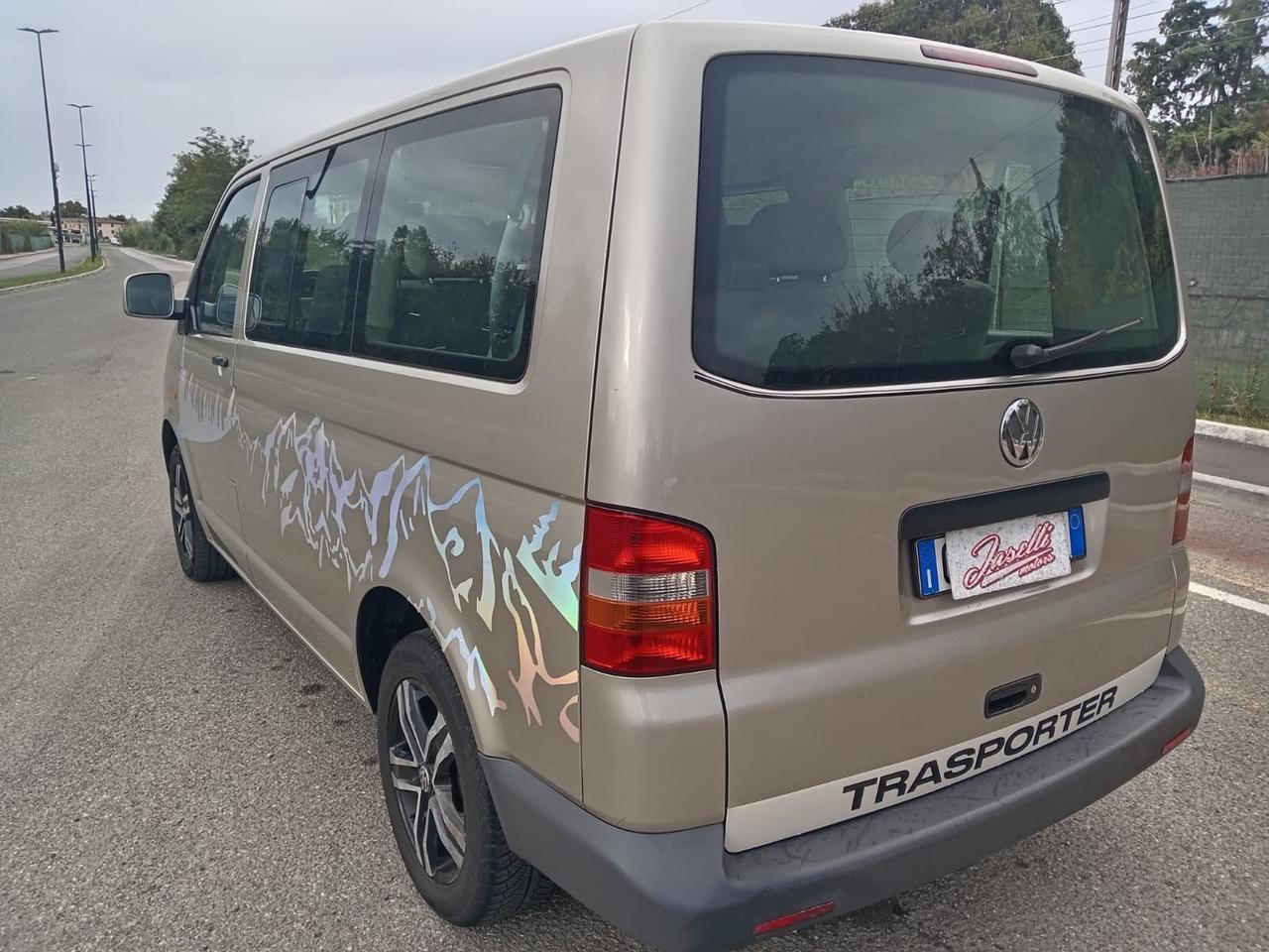 Volkswagen Transporter 2.5 TDI/130CV PC-TM Kombi