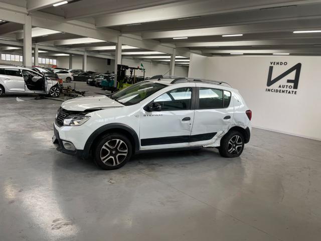 DACIA Sandero STEPWAY 1.0 TCE 100CV ECO-G 15TH ANNIVERSARY