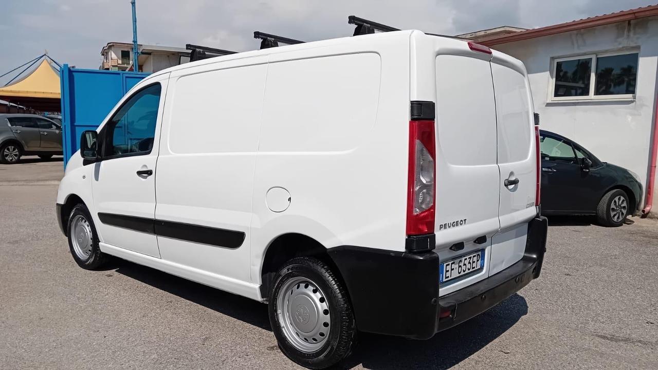 Peugeot expert cargo 3 post-2.0 hdi -12/2010
