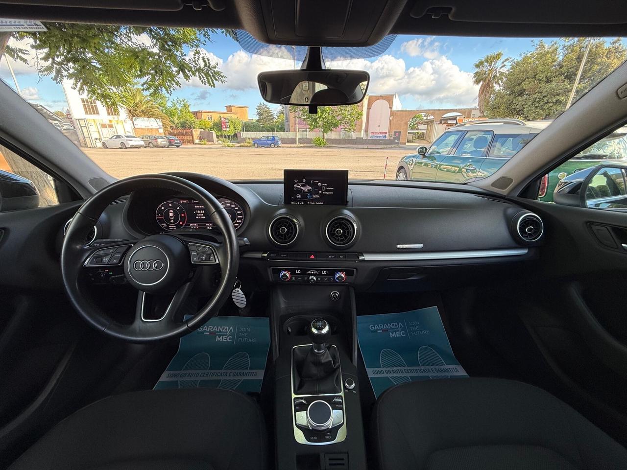 Audi A3 Sedan km. 29000! 30 TDI S Line