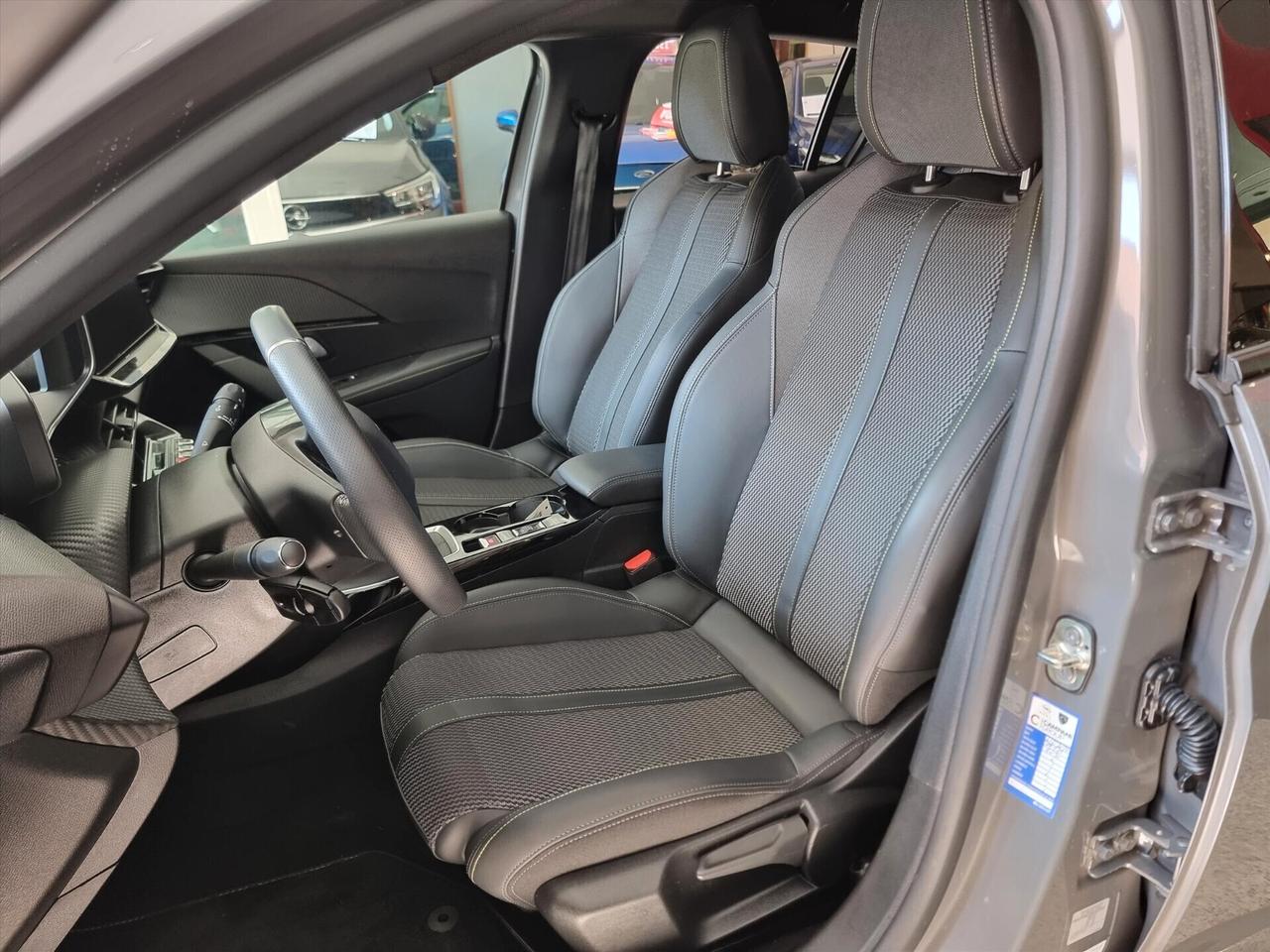 Peugeot 208 24 MESI GARANZIA PureTech 100 GT LINE