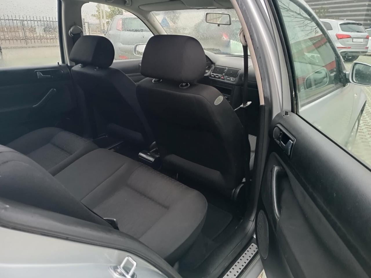 Volkswagen Golf 1.4 16V cat 5 porte