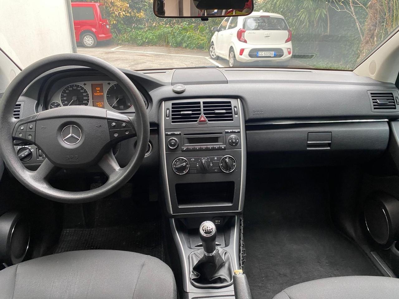 MERCEDES B 180 CDI PREMIUM CONDIZIONI DA VETRINA GUARDA