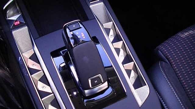 DS DS 3 3 BlueHDi 130 aut. Performance Line