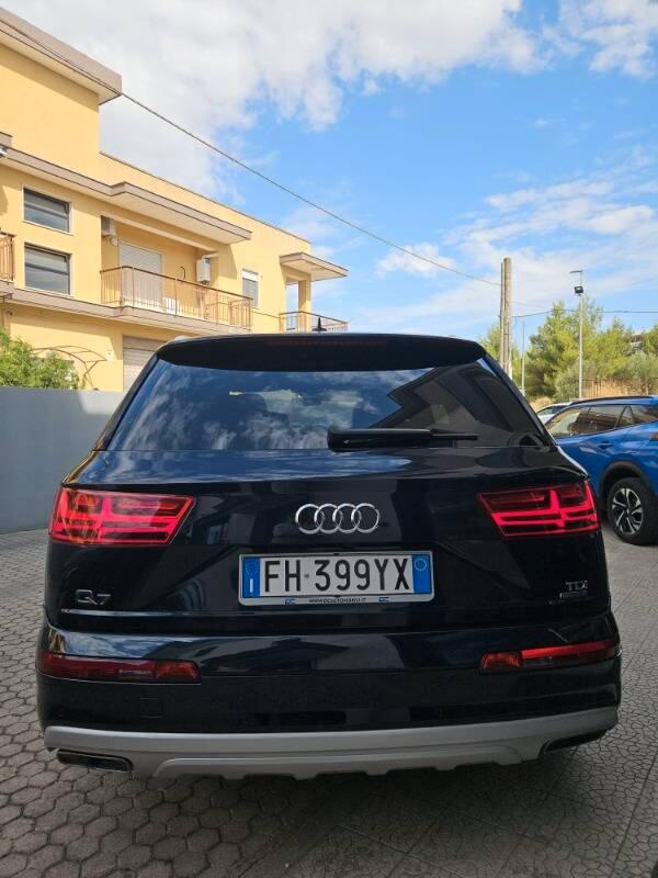 Audi Q7 3.0 tdi Sport Plus quattro tiptronic 7p.ti