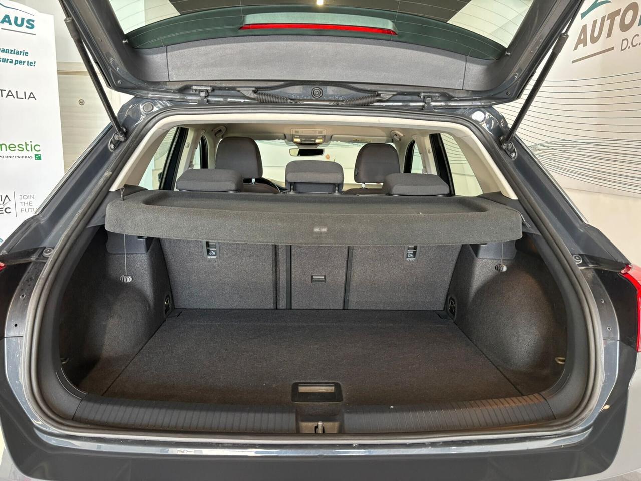 Volkswagen T-Roc 1.6 TDI Business NAVIGATORE-APP CARPLAY