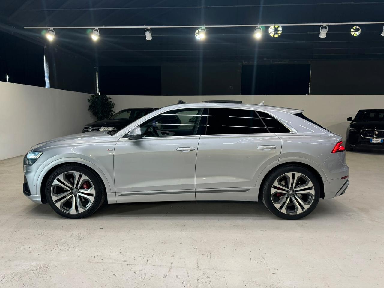 Audi Q8 50 TDI 286 CV quattro tiptronic Sport