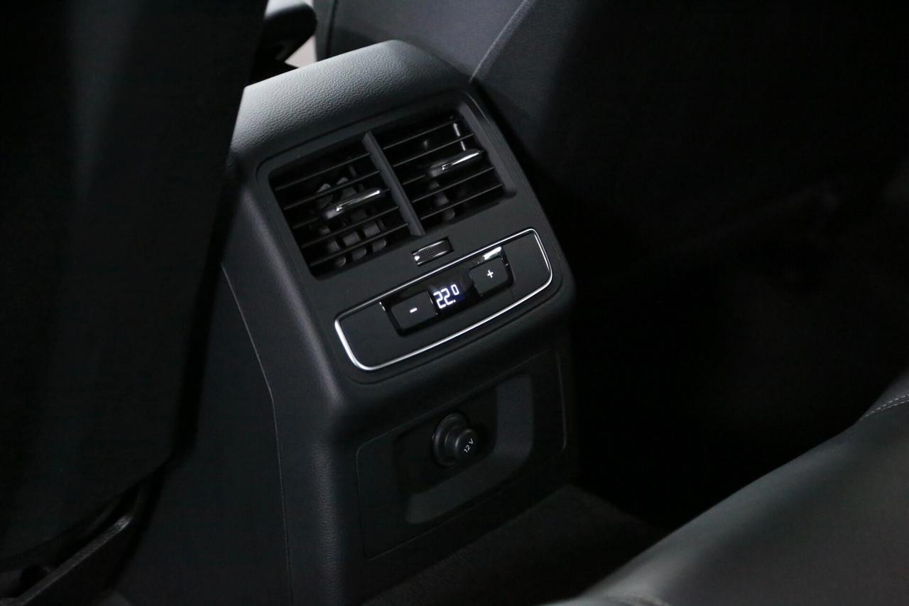Audi A4 Avant 40 TDI 204 cv mhev quattro S tronic S line edition