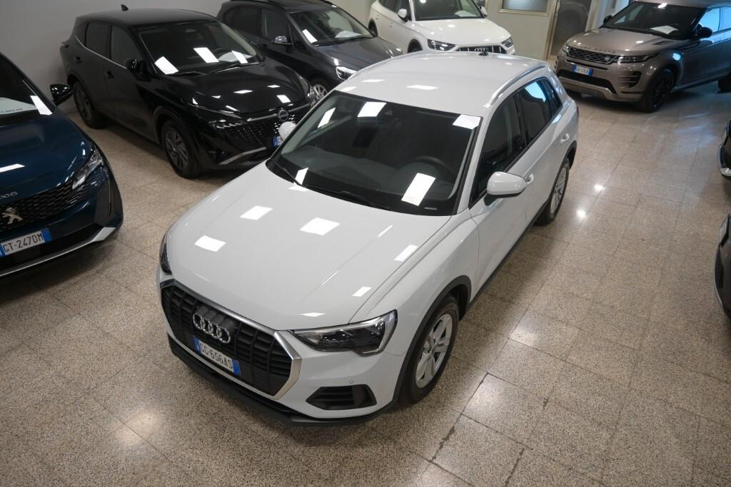 Audi Q3 35 TDI quattro S tronic Business