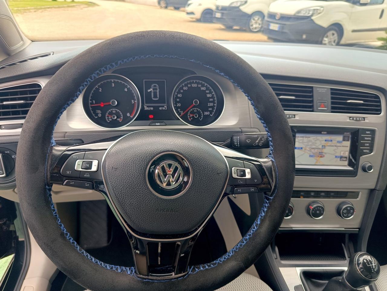 Volkswagen Golf Business 1.6 TDI 5p. Highline BlueMotion Technology . 2015