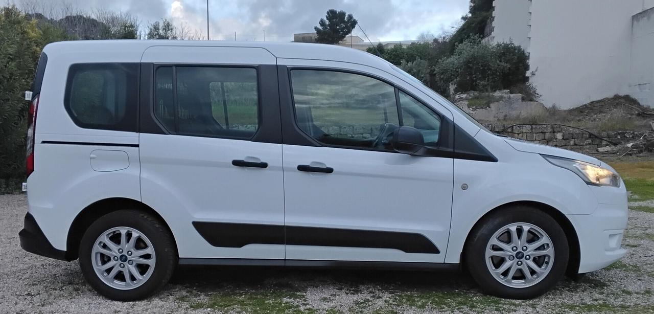 Ford Tourneo Connect Tourneo Connect 1.5 TDCi 120 CV Powershift Titanium