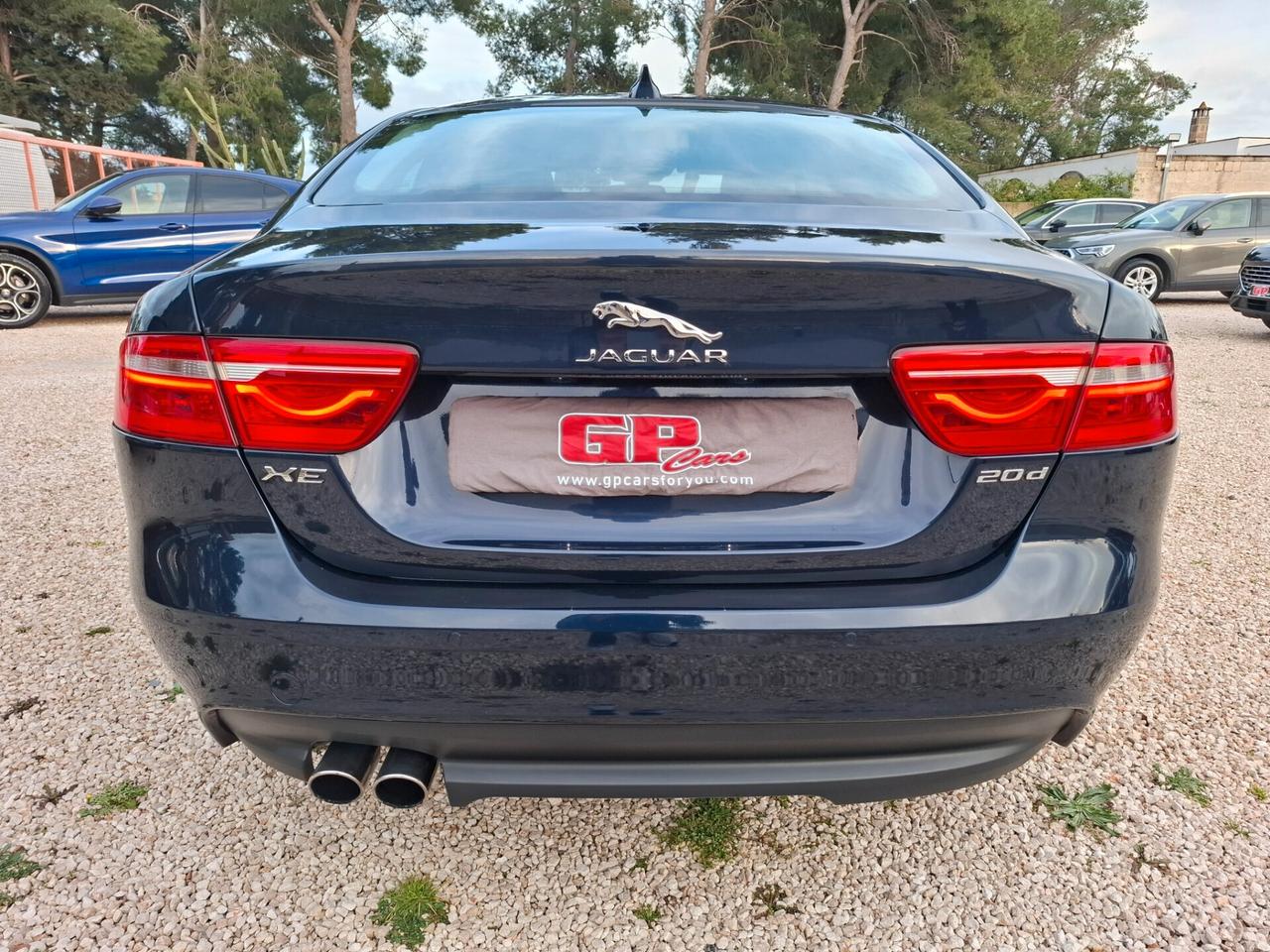Jaguar XE 2.0 D 180cv *SOLO 23.000 KM*