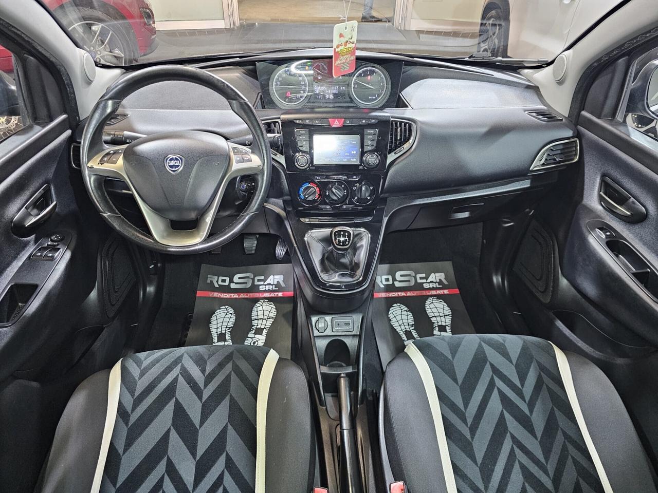 Lancia Ypsilon 1.2 69 CV 5 porte benz.