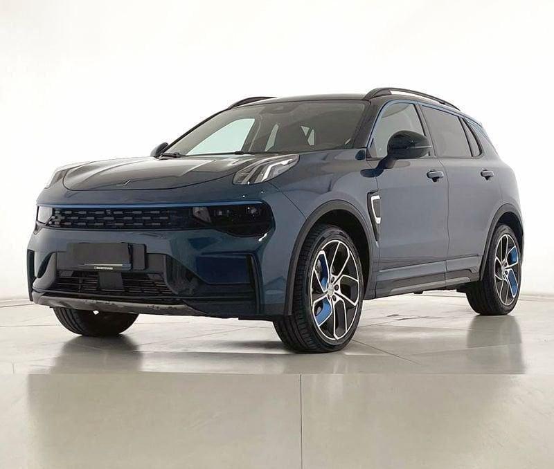Lynk & Co 01 PHEV