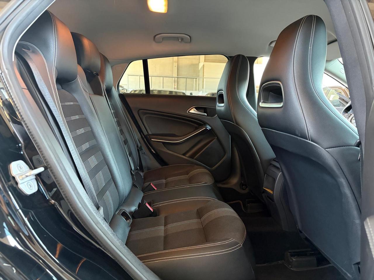 Mercedes-benz CLA 200 180 d Automatic Premium