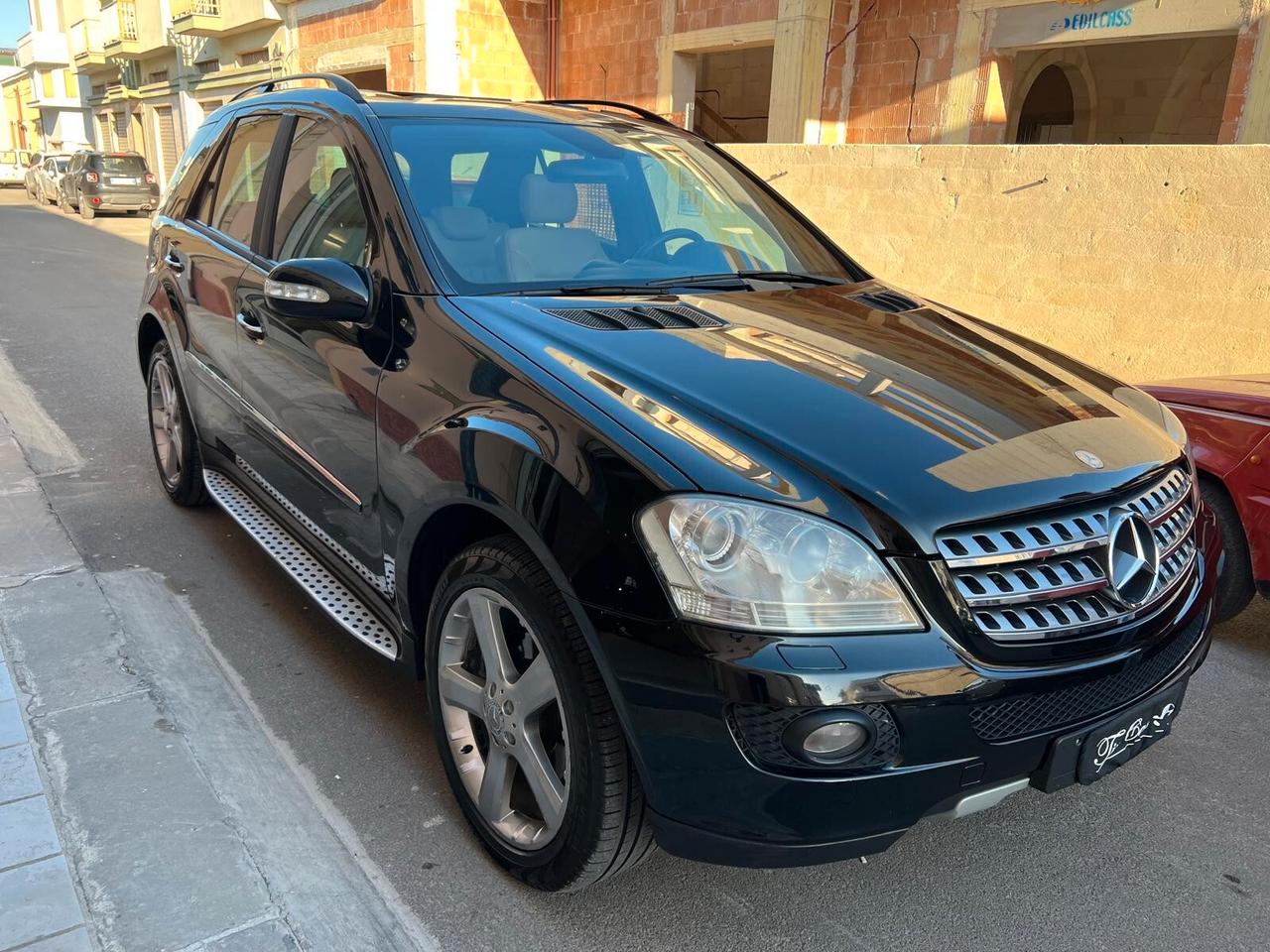 MERCEDES ML 320 SPORT 4 MATIC 3.0 224CV TETTO PELLE NAVI ANNO 2006