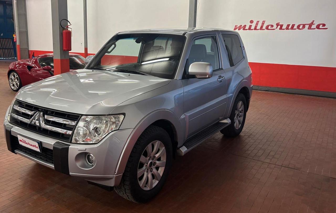Mitsubishi Pajero 3.2 DI-D 16V aut. 3p. Instyle DPF
