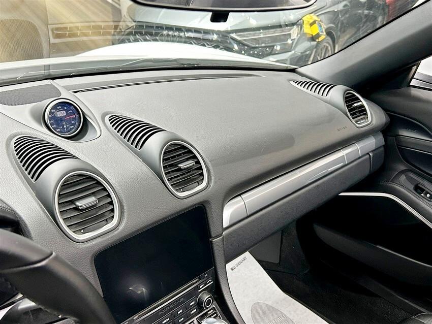Porsche 718 Spyder Boxster 2.0 T