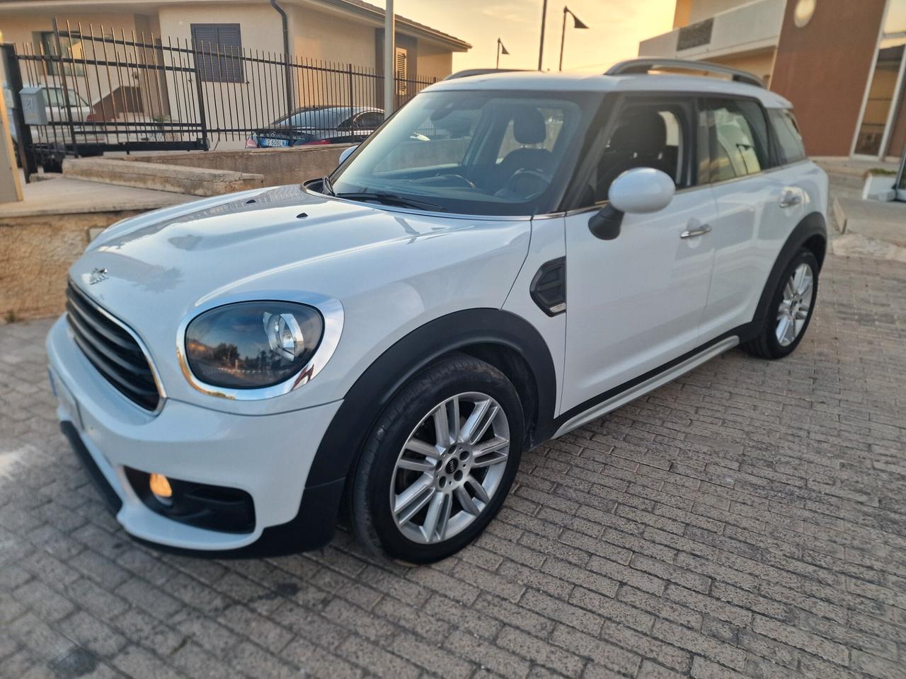 Mini Cooper D Countryman 2.0 Hype 150CV