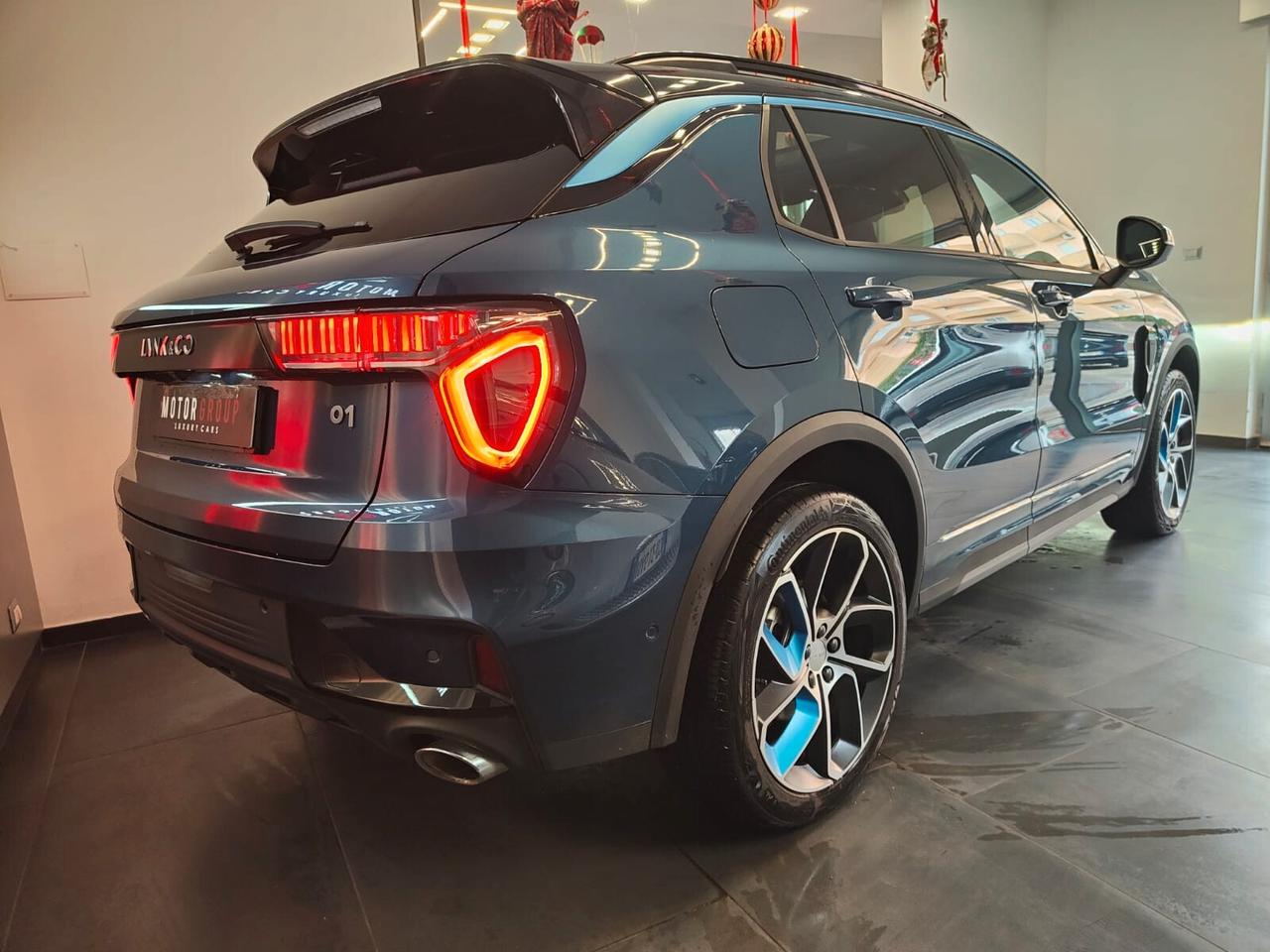 Lynk&co 01 PHEV Tetto Apribile