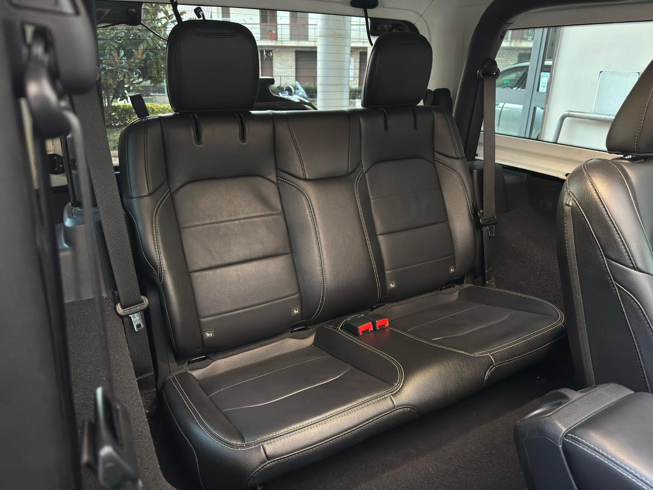 Jeep Wrangler 2.0 Turbo Sahara 272 cv