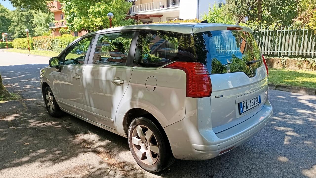 Peugeot 5008 BlueHDi 120 S&S Allure