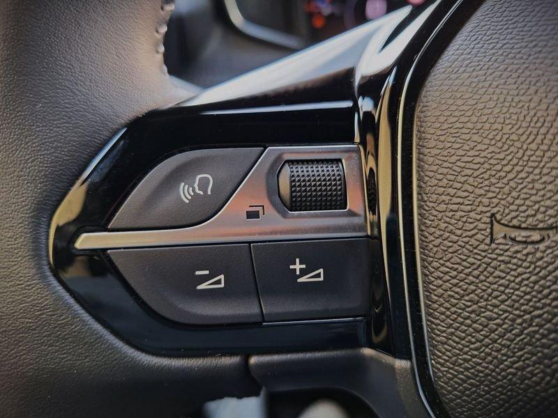 Peugeot 2008 1.2 PureTech 100 CV LED Allure S&S